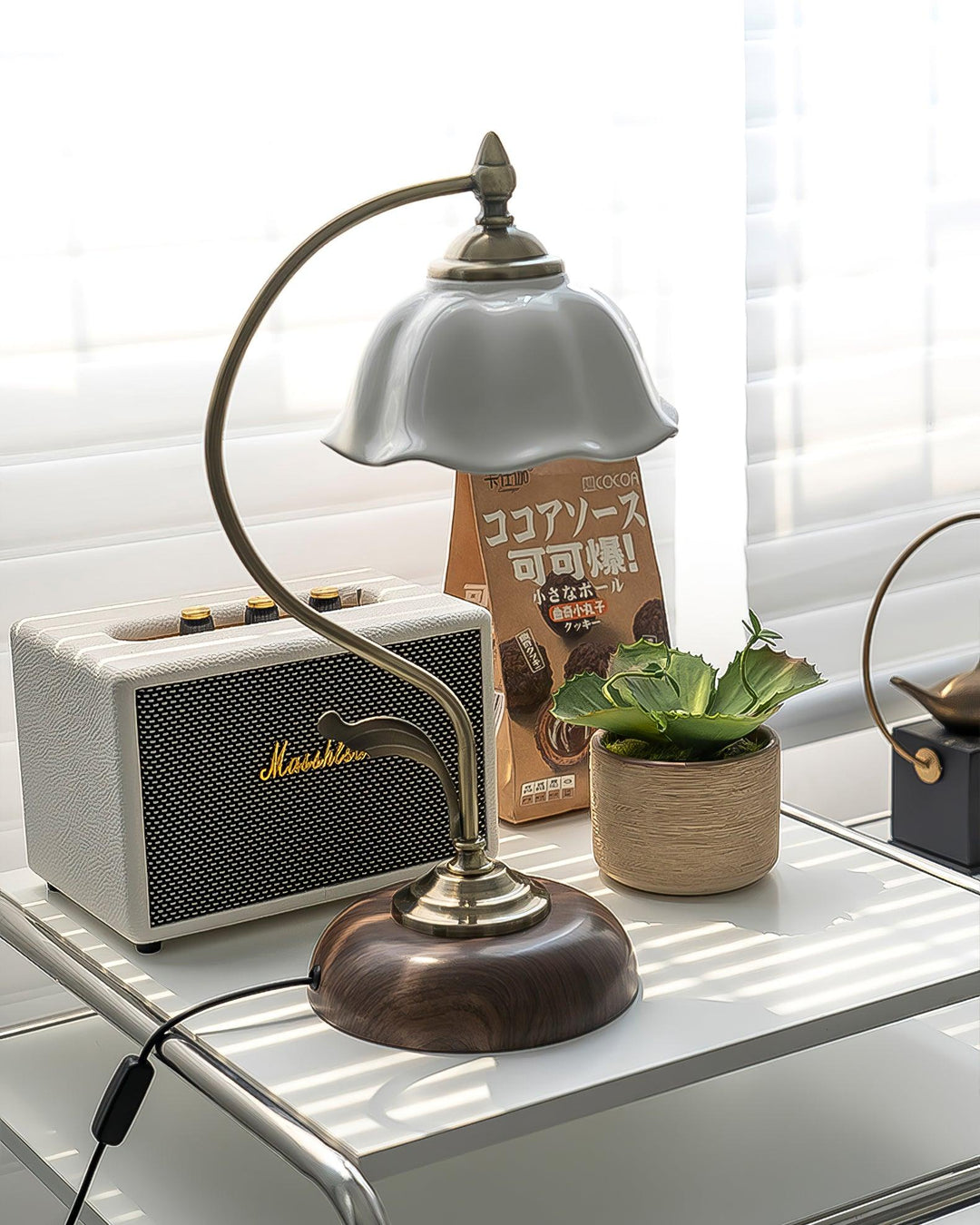 Vintage Laiton Table Lamp - Vakkerlight