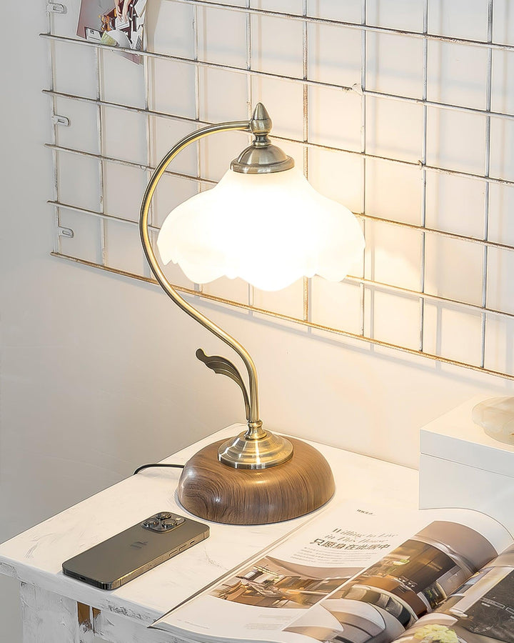 Vintage Laiton Table Lamp - Vakkerlight