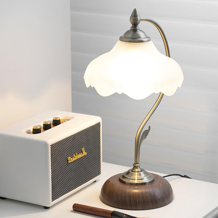 Vintage Laiton Table Lamp - Vakkerlight