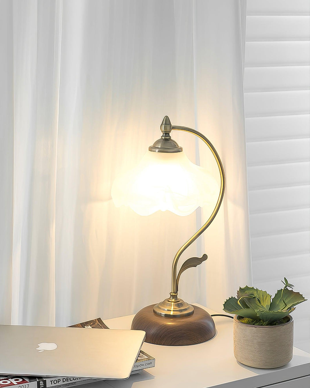 Vintage Laiton Table Lamp - Vakkerlight