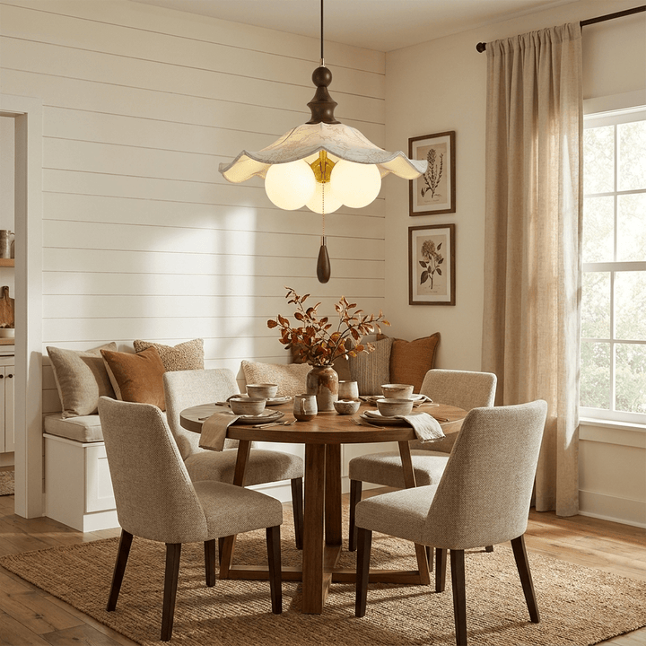Vintage Scalloped Floral Pendant Light - Vakkerlight