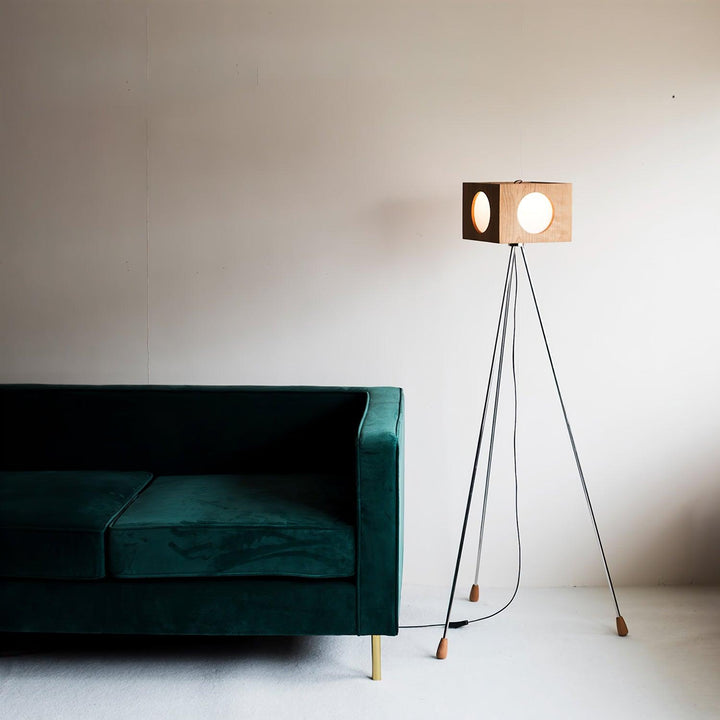 Vintage Tripod Camera Floor Lamp - Vakkerlight