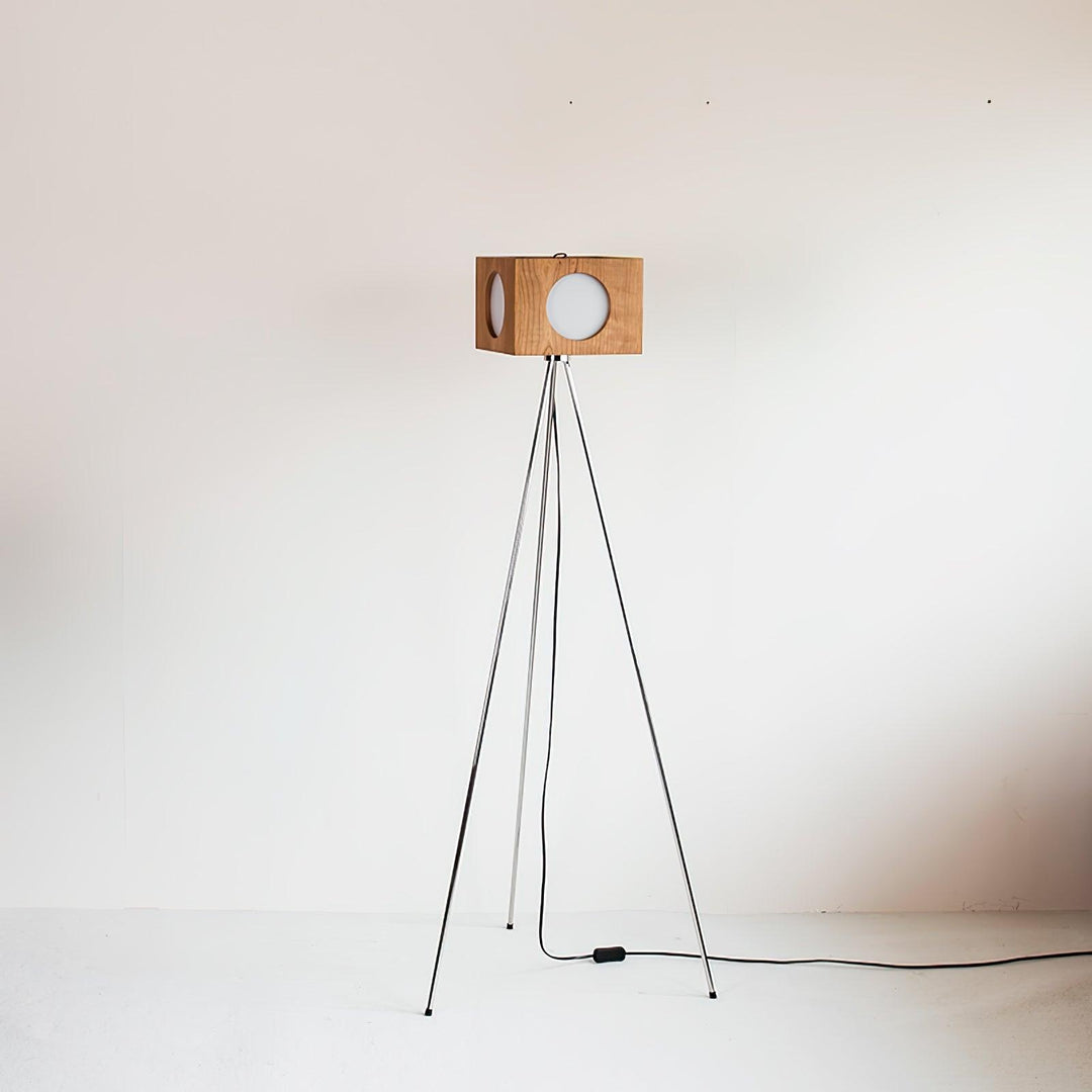 Vintage Tripod Camera Floor Lamp - Vakkerlight