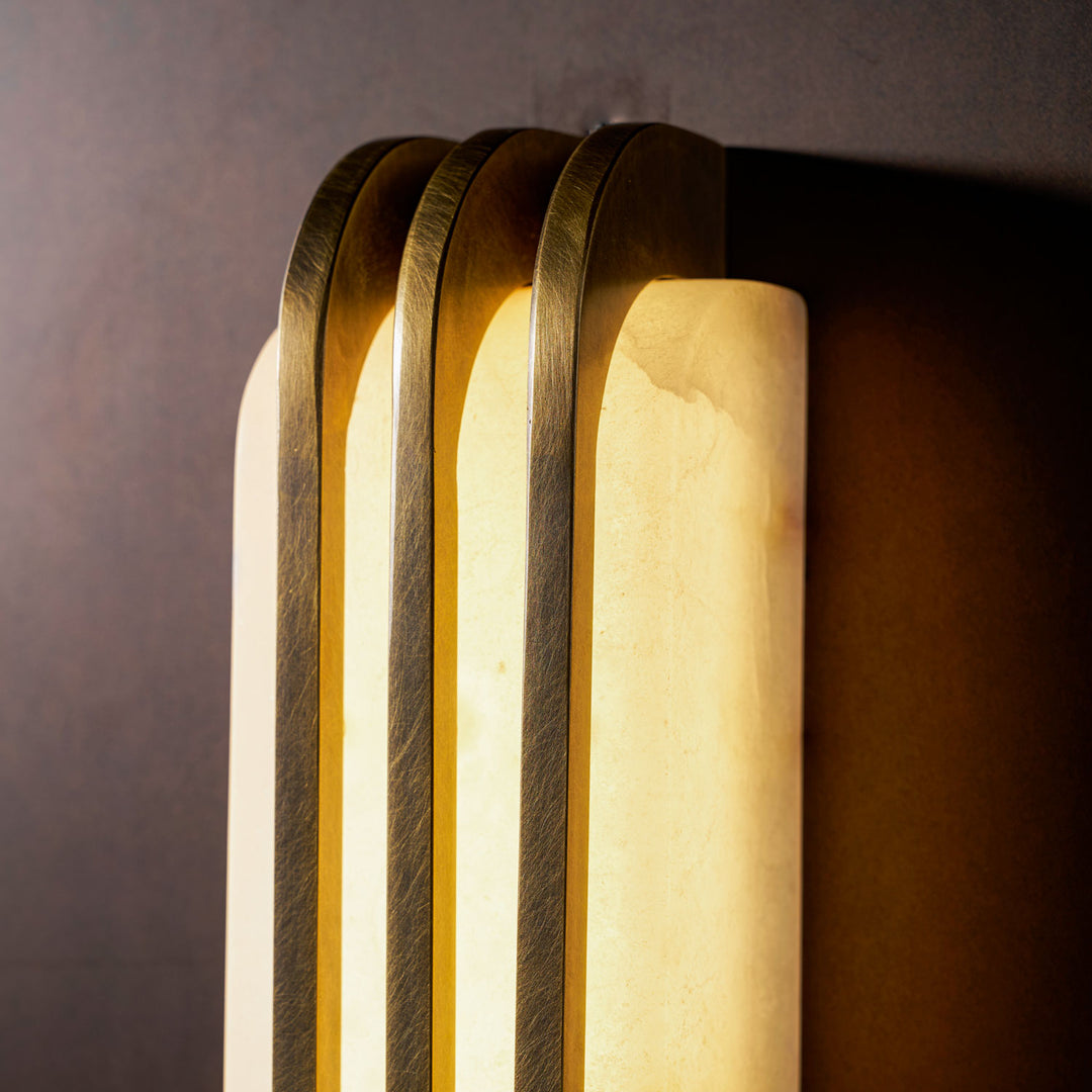 Virex Layered Alabaster-Wandleuchte