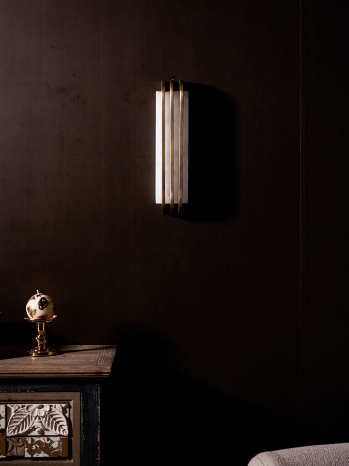 Virex Layered Alabaster-Wandleuchte