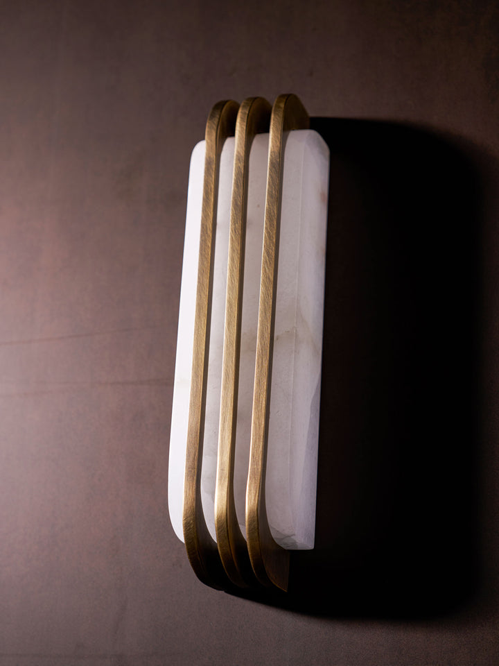 Virex Layered Alabaster-Wandleuchte