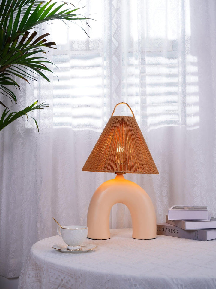 Arched Table Lamp - Vakkerlight