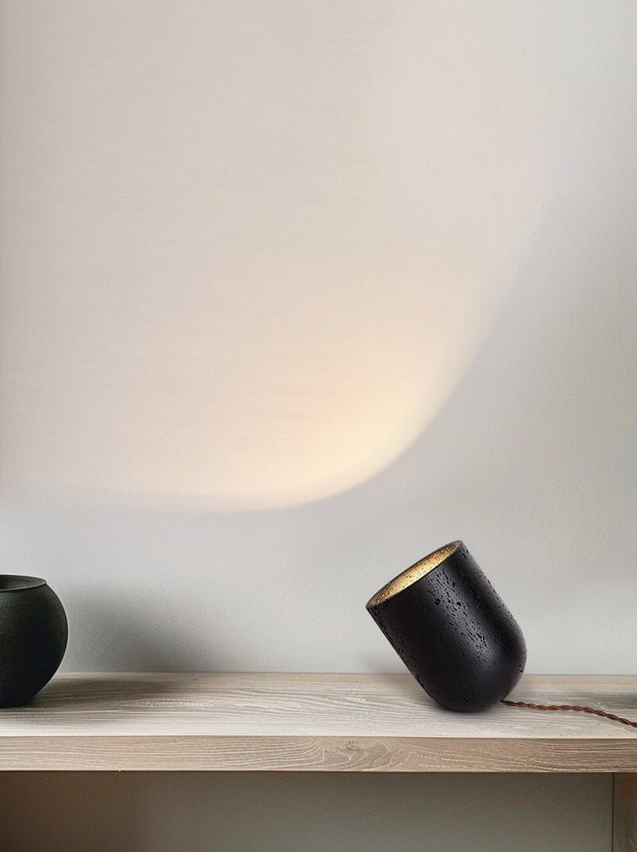 Vultrion Table Lamp - Vakkerlight