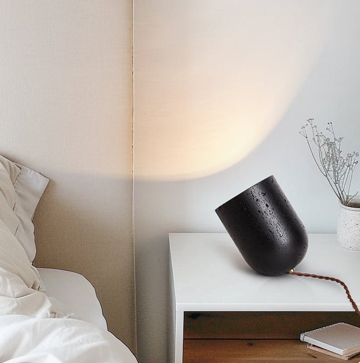 Vultrion Table Lamp - Vakkerlight