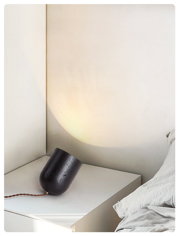 Vultrion Table Lamp - Vakkerlight