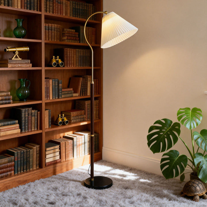 Walnut Gooseneck Floor Lamp - Vakkerlight