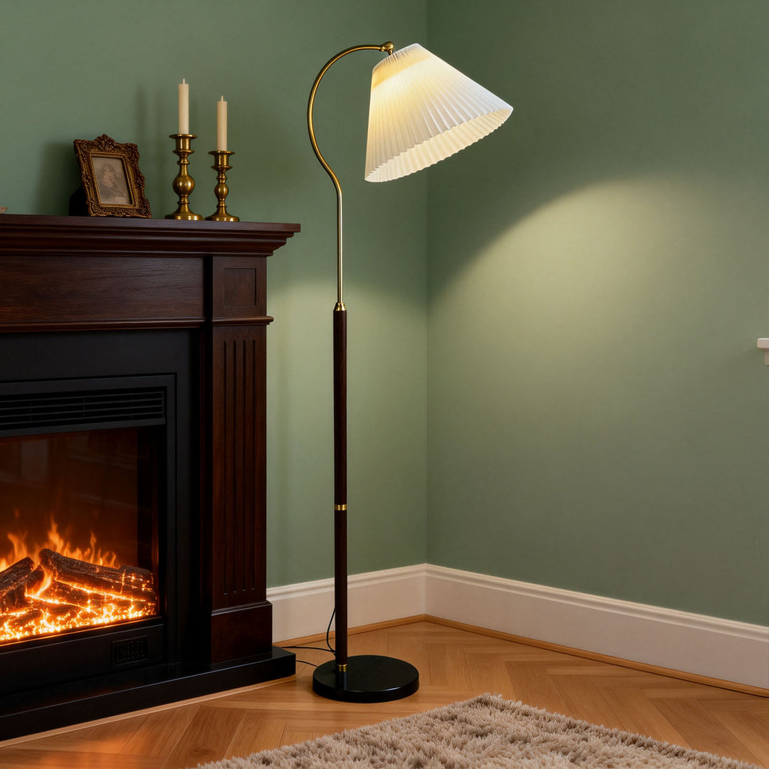 Walnut Gooseneck Floor Lamp - Vakkerlight