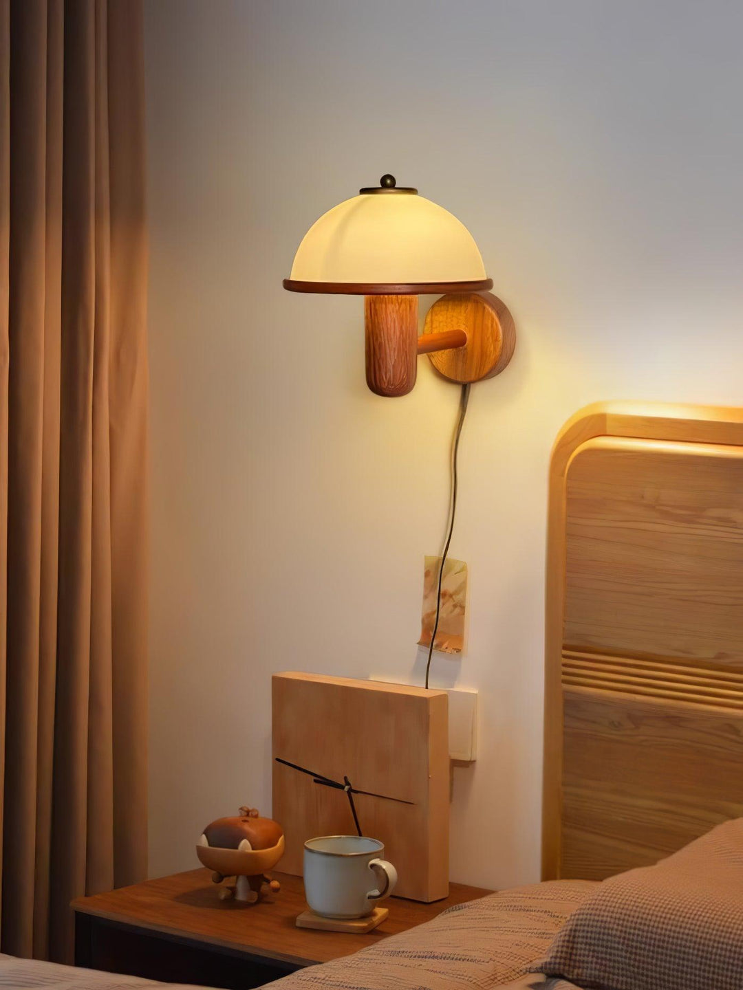 Mushroom Wood Wall Lamp - Vakkerlight