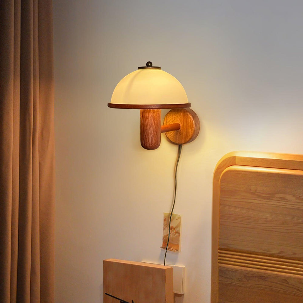 Mushroom Wood Wall Lamp - Vakkerlight