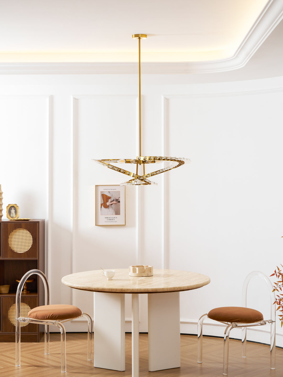 Waltz Art Chandelier - Vakkerlight
