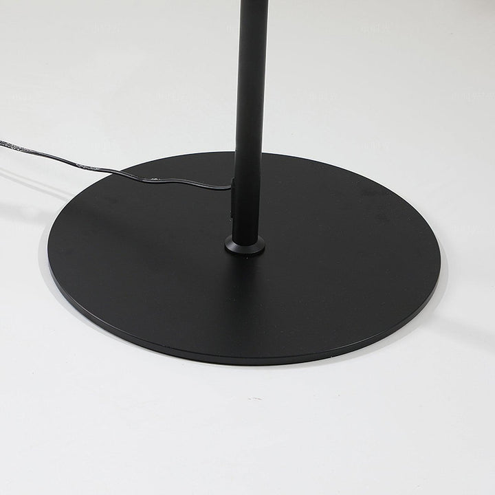 Ward Floor Lamp - Vakkerlight