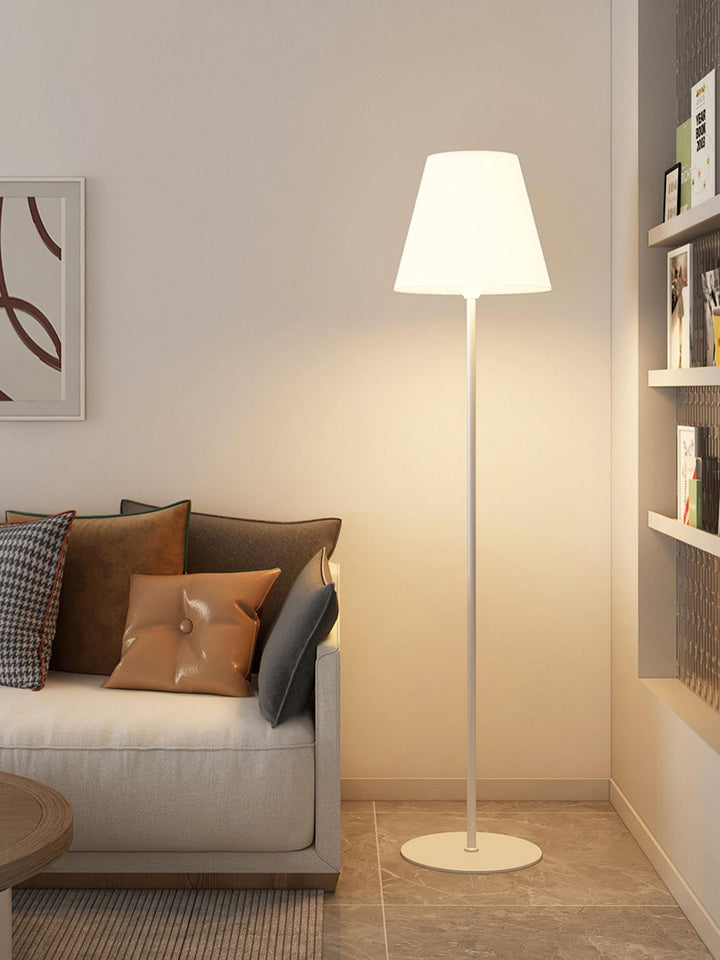 Ward Floor Lamp - Vakkerlight