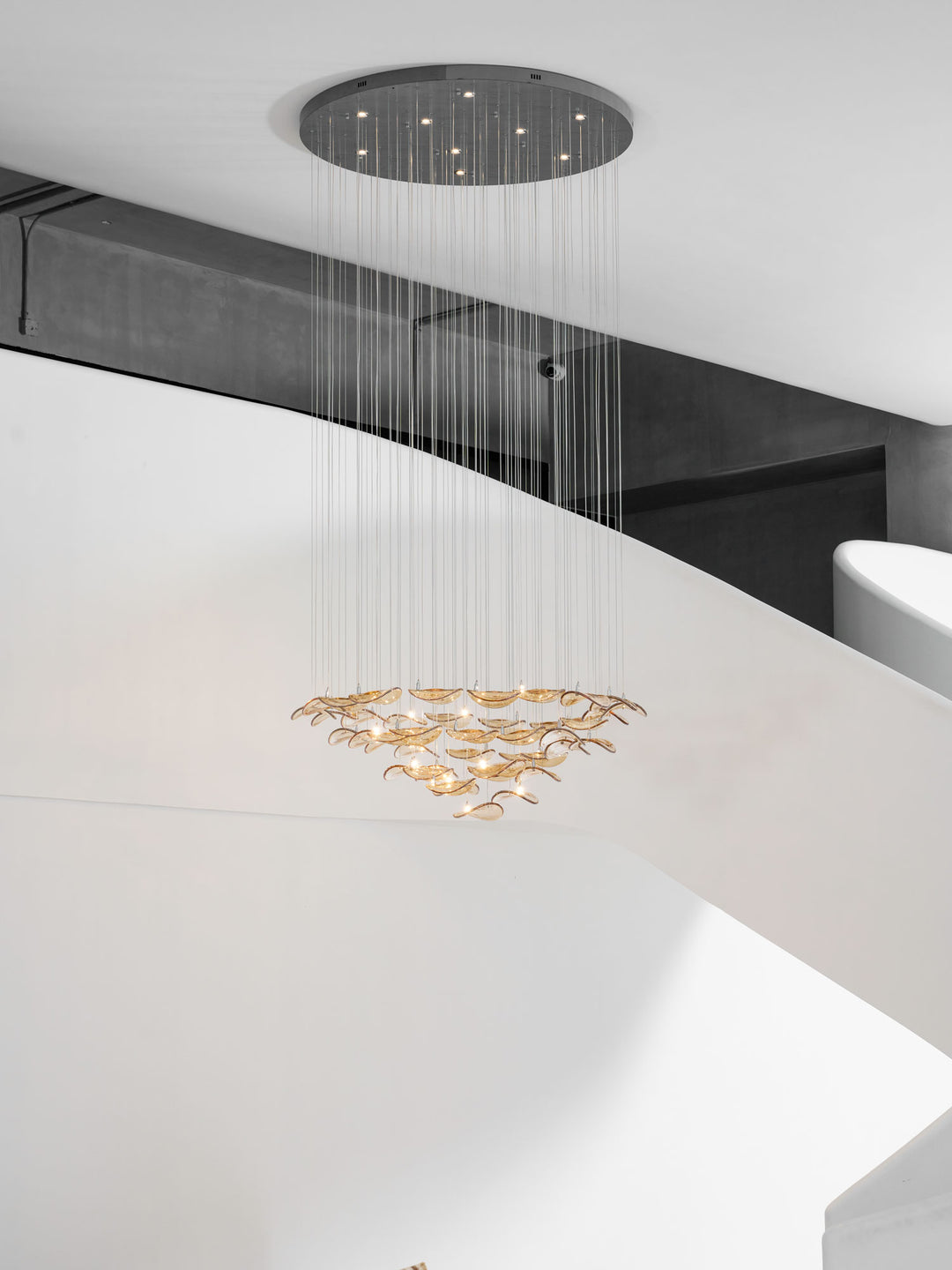 Wave Floating Leaf Chandelier - Vakkerlight