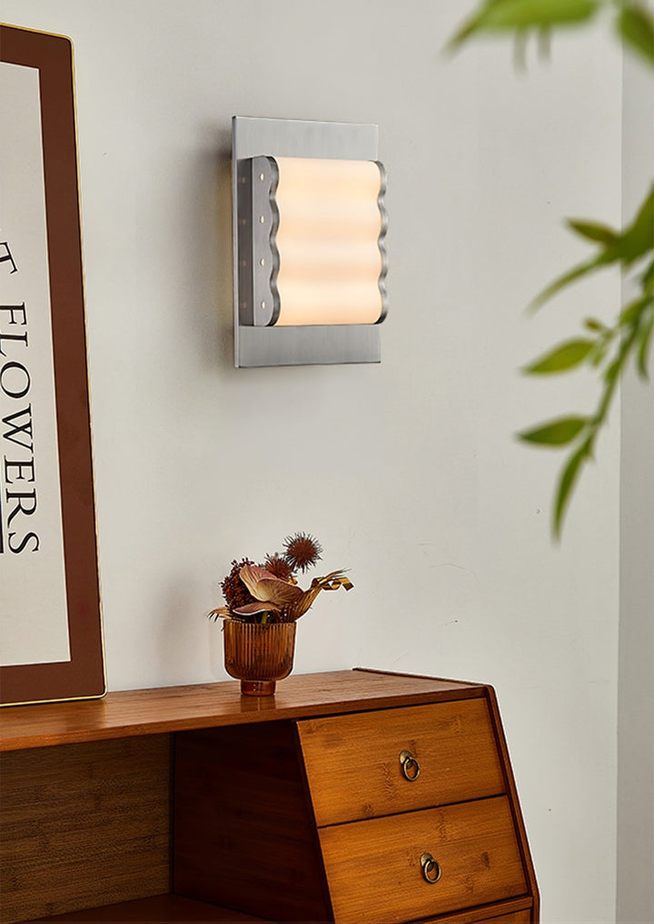 Wavelet Wall Lamp - Vakkerlight