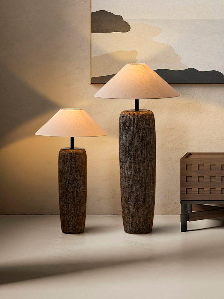 Weathered Wood Grain Floor Lamp - Vakkerlight