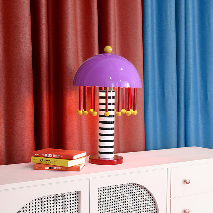 Weird Mushroom Table Lamp - Vakkerlight