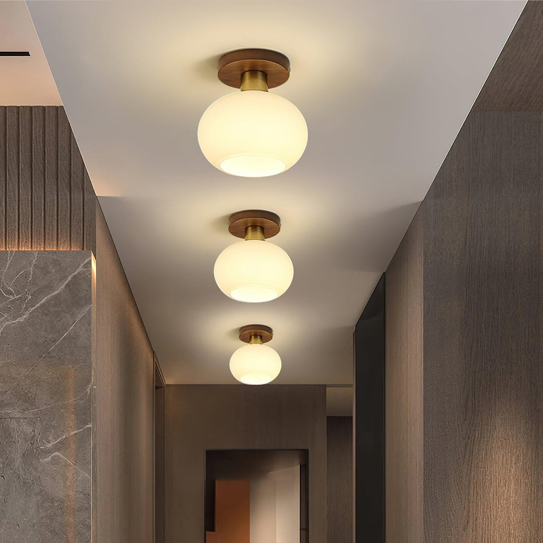 White Shell Ceiling Lamp - Vakkerlight