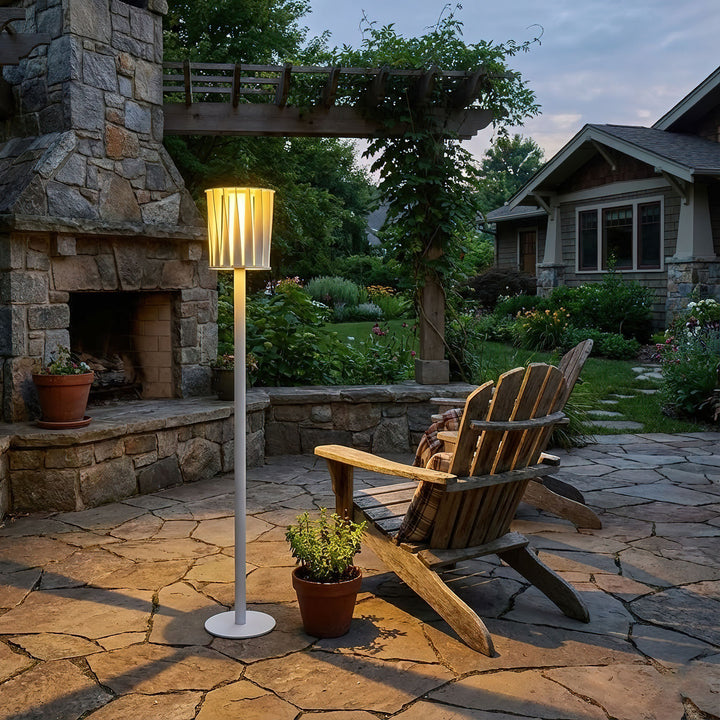 White Column Outdoor Light - Vakkerlight