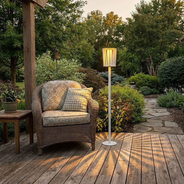 White Column Outdoor Light - Vakkerlight