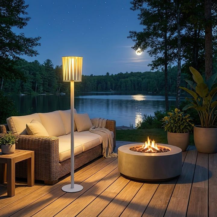 White Column Outdoor Light - Vakkerlight