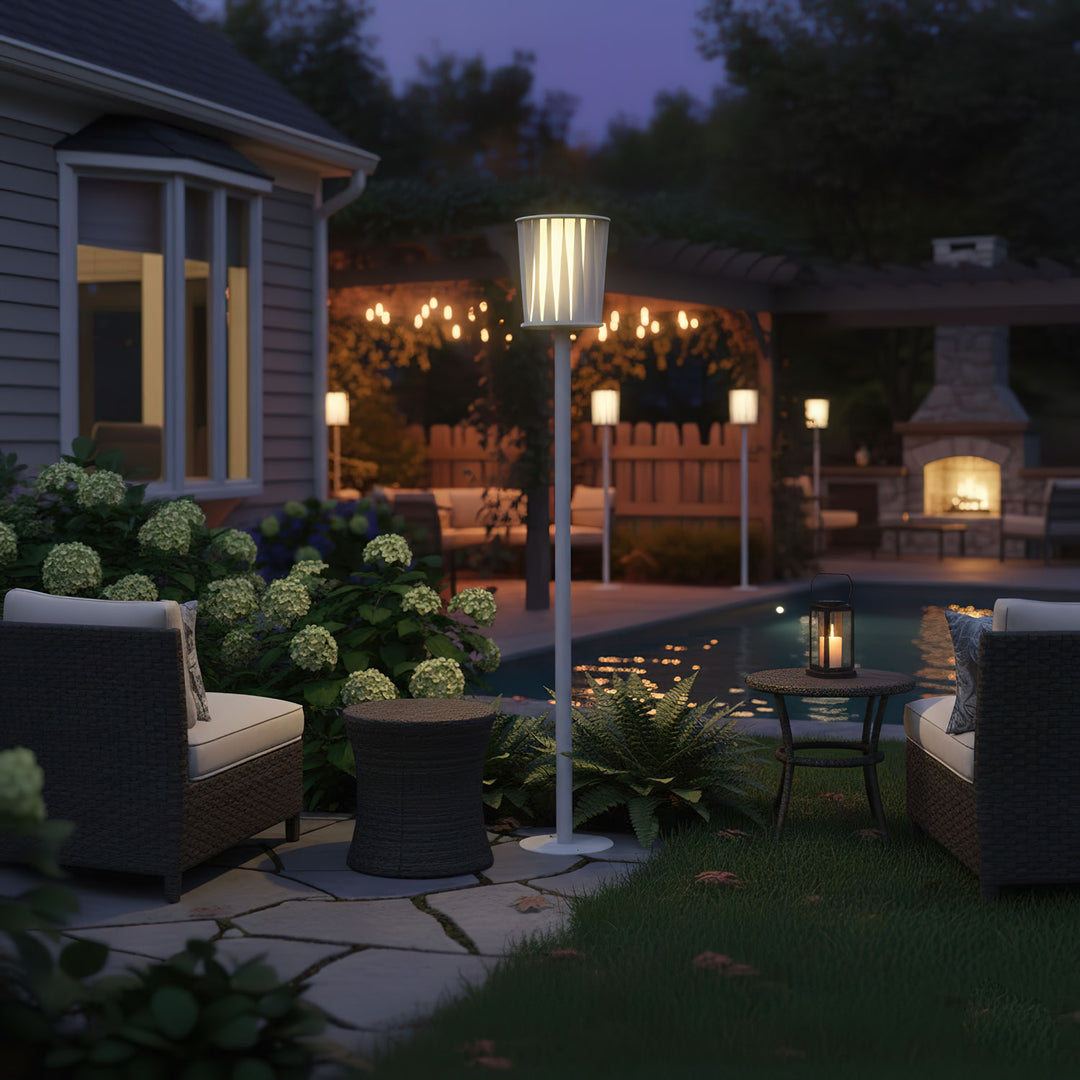 White Column Outdoor Light - Vakkerlight