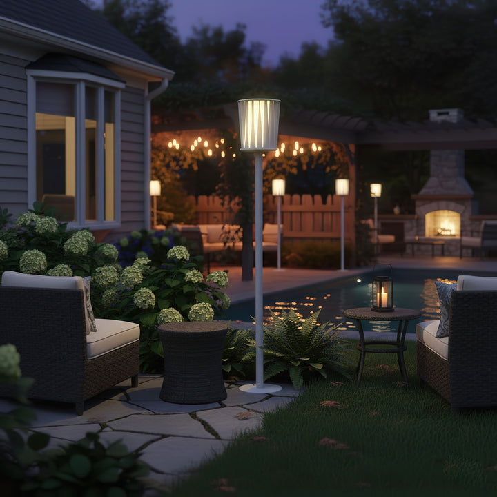 White Column Outdoor Light - Vakkerlight