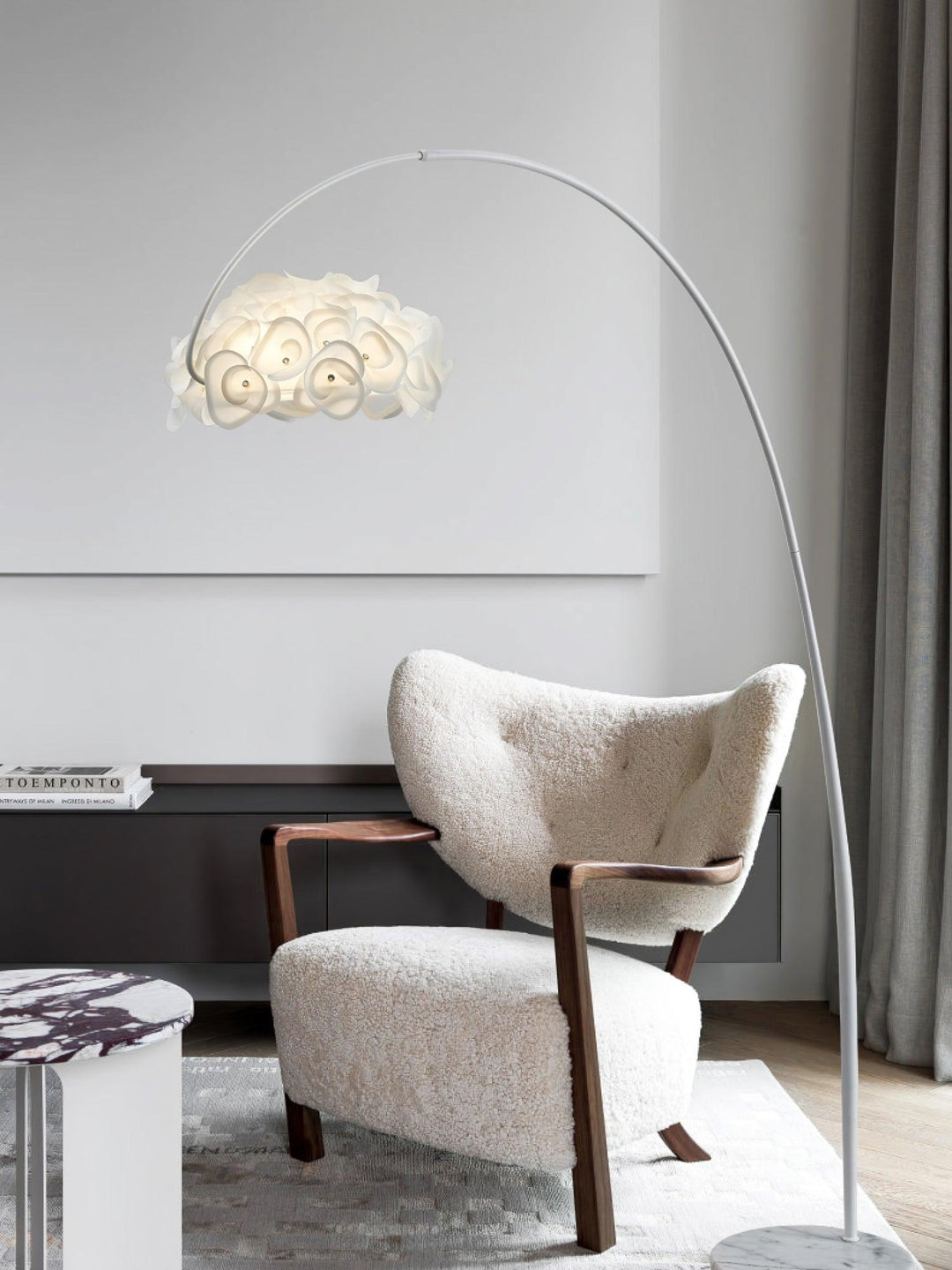 White Hydrangea Floor Lamp - Vakkerlight