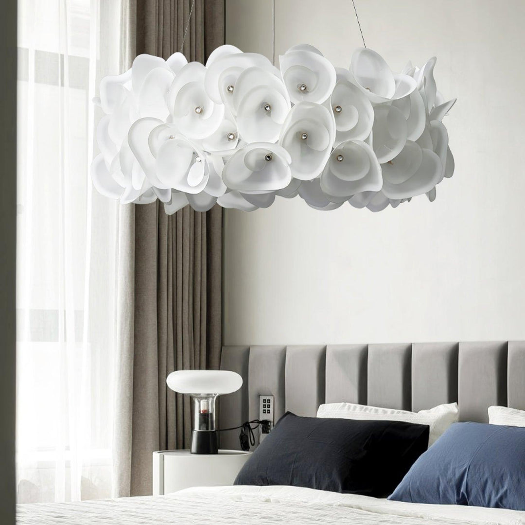 White Hydrangea Pendant Lamp - Vakkerlight