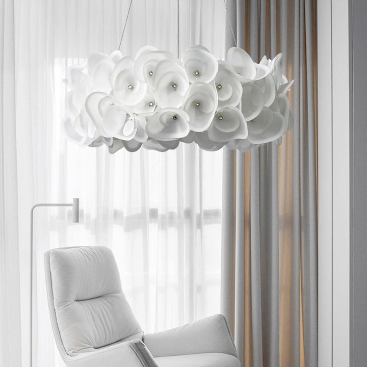 White Hydrangea Pendant Lamp - Vakkerlight