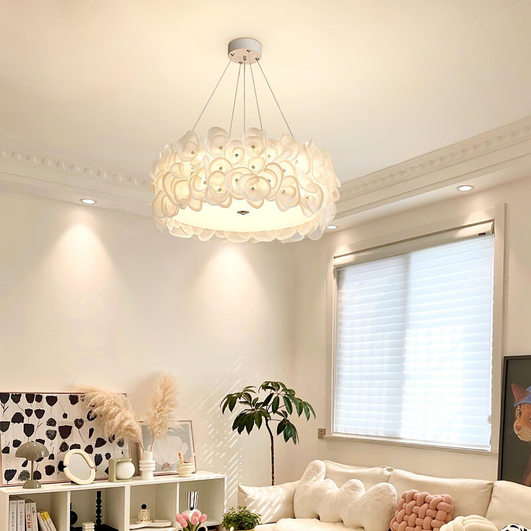 White Hydrangea Pendant Lamp - Vakkerlight