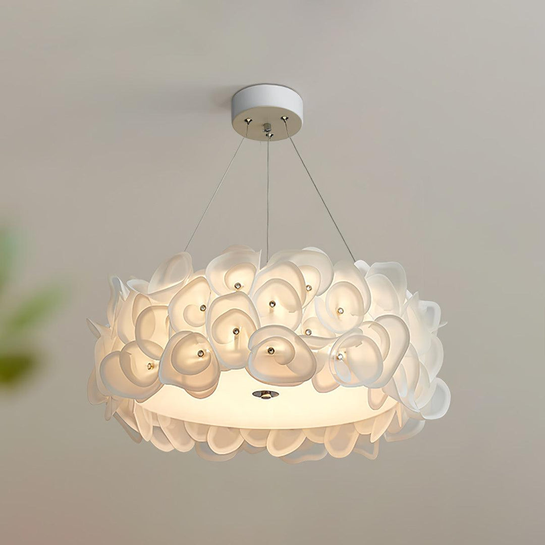 White Hydrangea Pendant Lamp - Vakkerlight