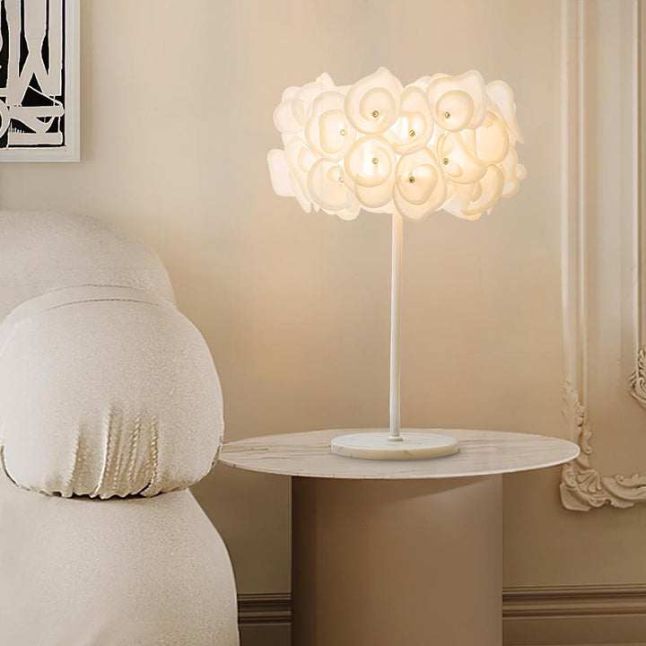 White Hydrangea Table Lamp - Vakkerlight