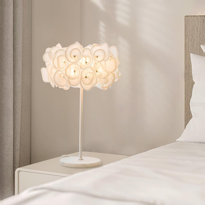 White Hydrangea Table Lamp - Vakkerlight