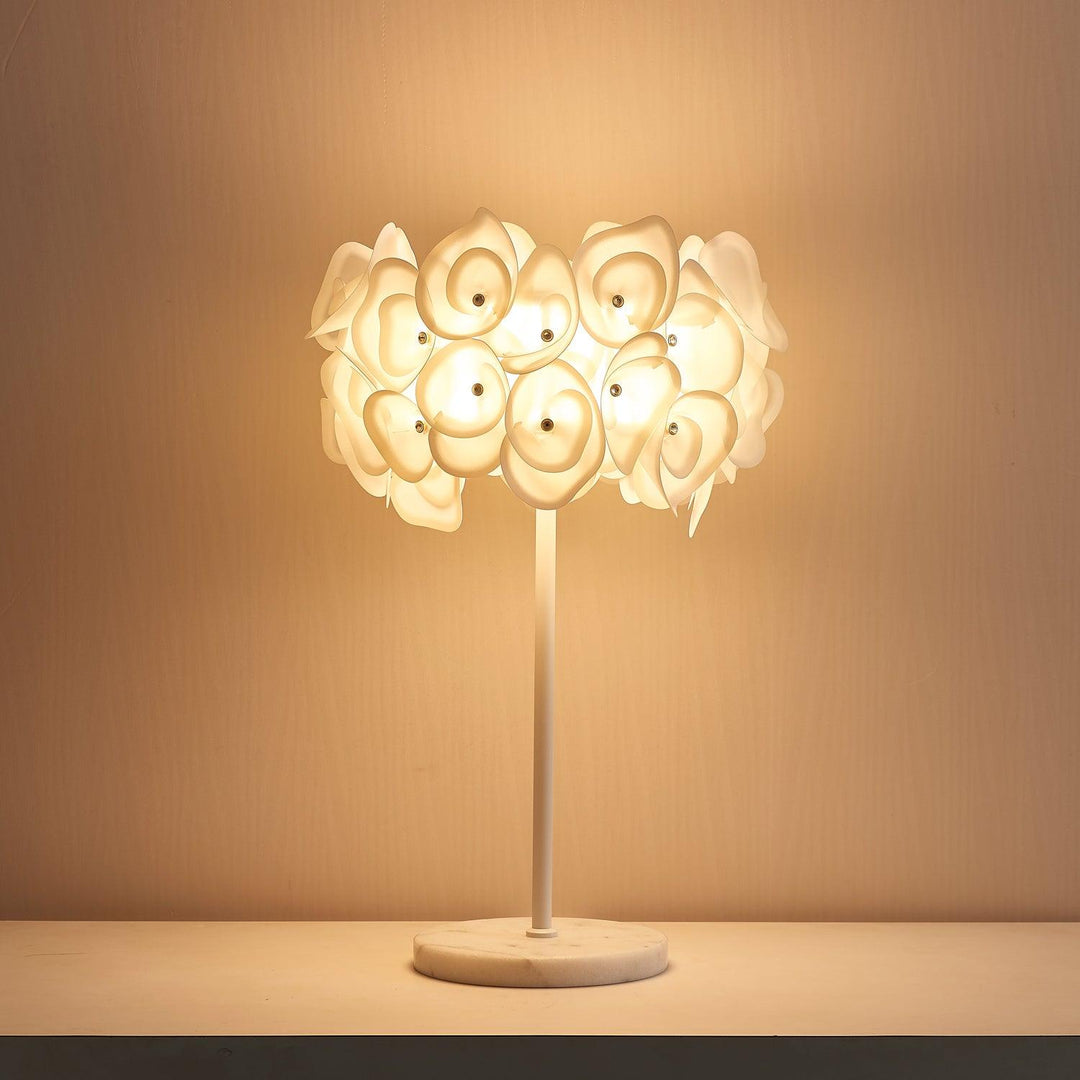 White Hydrangea Table Lamp - Vakkerlight