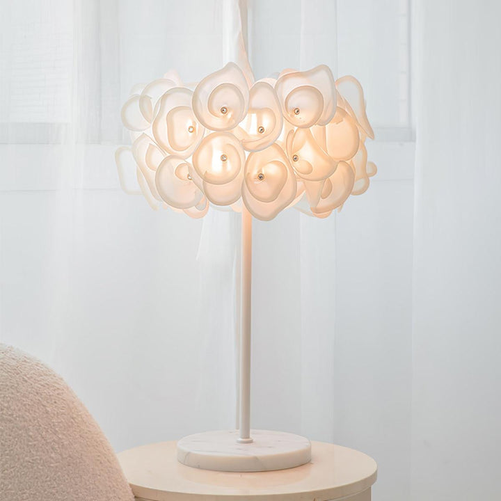 White Hydrangea Table Lamp - Vakkerlight