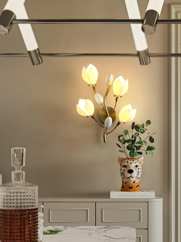 White Porcelain Magnolia Wall Lamp - Vakkerlight