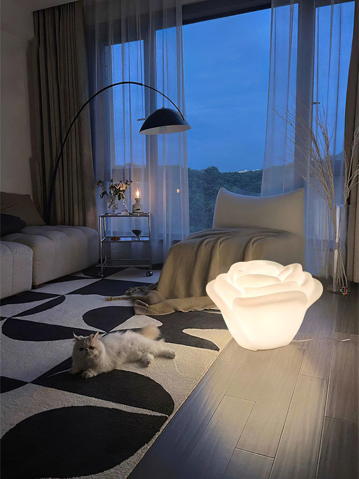 White Rose Shaped LED Table Lamp - Vakkerlight