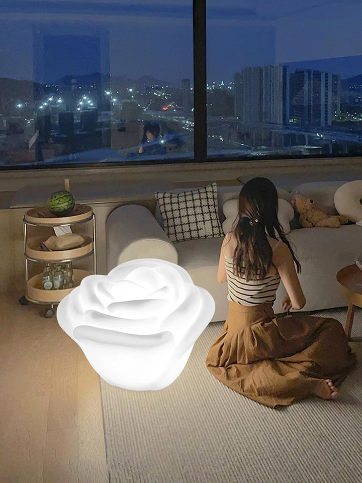 White Rose Shaped LED Table Lamp - Vakkerlight