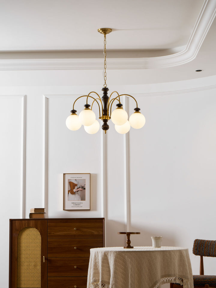 Windsor Classic Chandelier - Vakkerlight