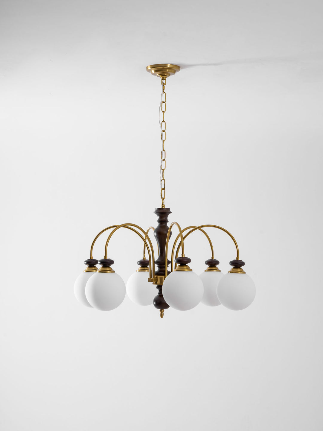 Windsor Classic Chandelier - Vakkerlight