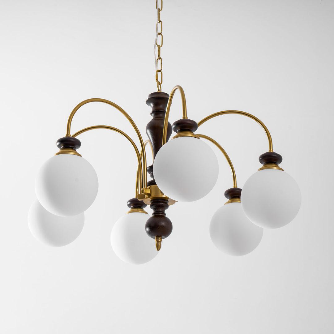 Windsor Classic Chandelier - Vakkerlight