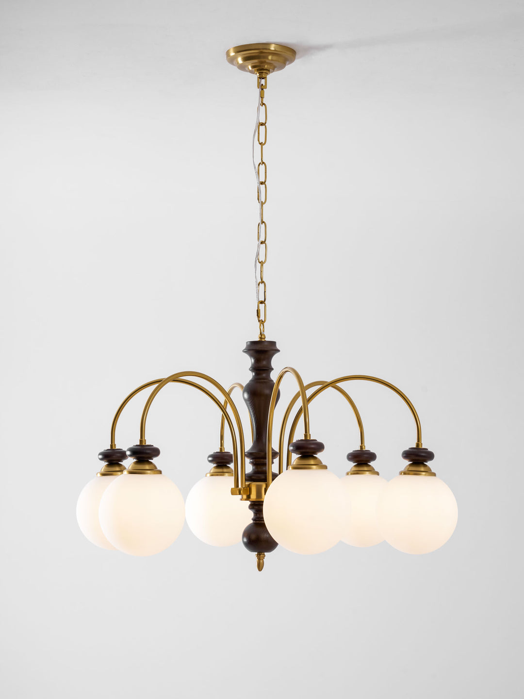 Windsor Classic Chandelier - Vakkerlight