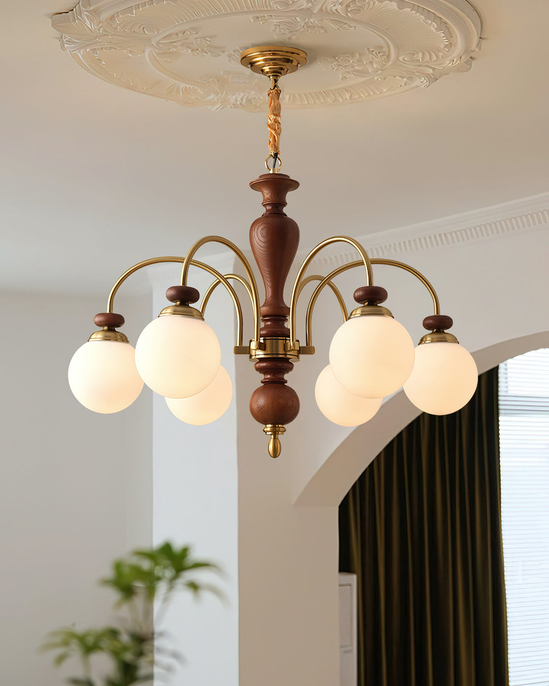 Windsor Classic Chandelier - Vakkerlight