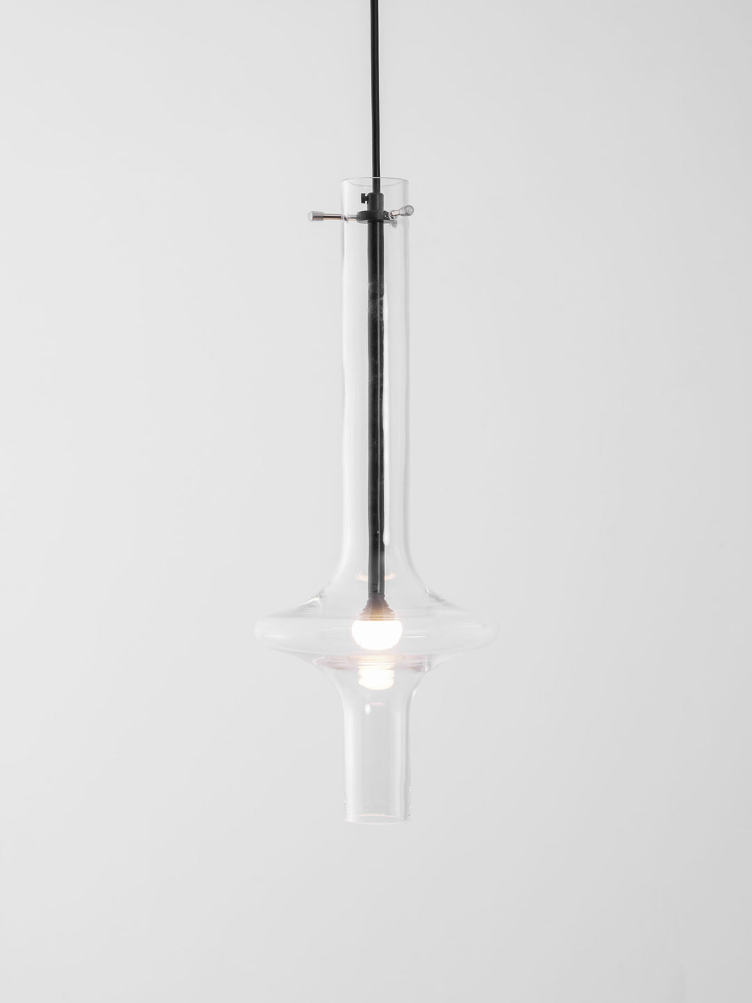 مصباح التعليق العجيب