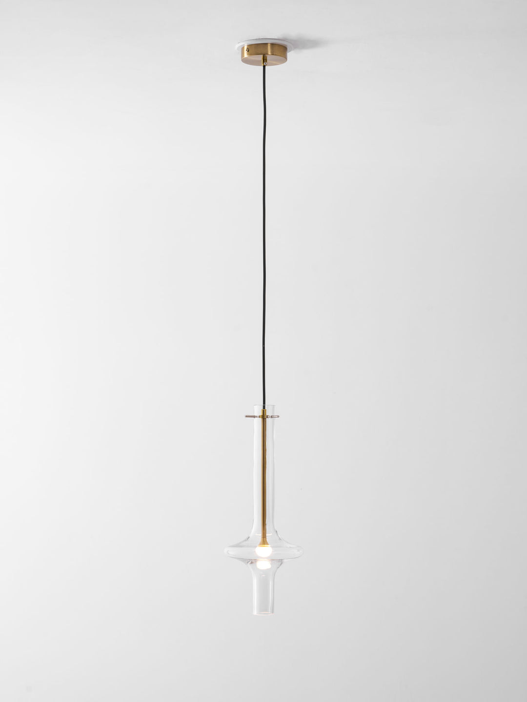 مصباح التعليق العجيب